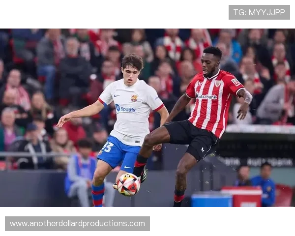 巴萨财政问题再度引发关注,对球队后续转会运作与阵容稳定性形成考验 巴萨财政问题再度引发关注,对球队后续转会运作与阵容稳定性形成考验