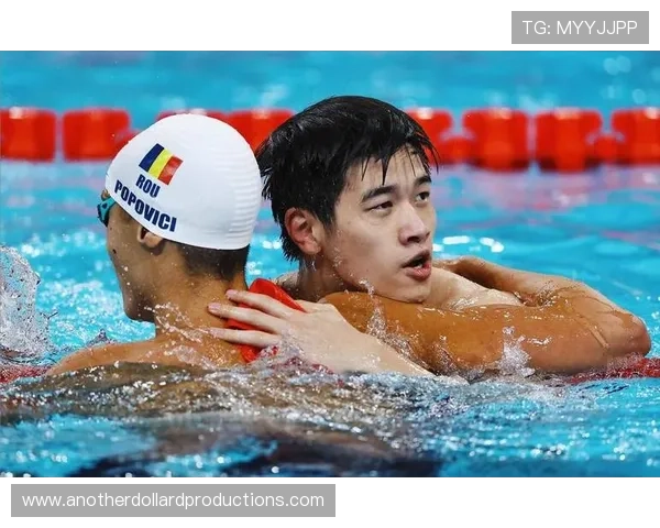 潘展乐训练完直接去吃夜宵？教练说他一天六顿还狂喝奶茶